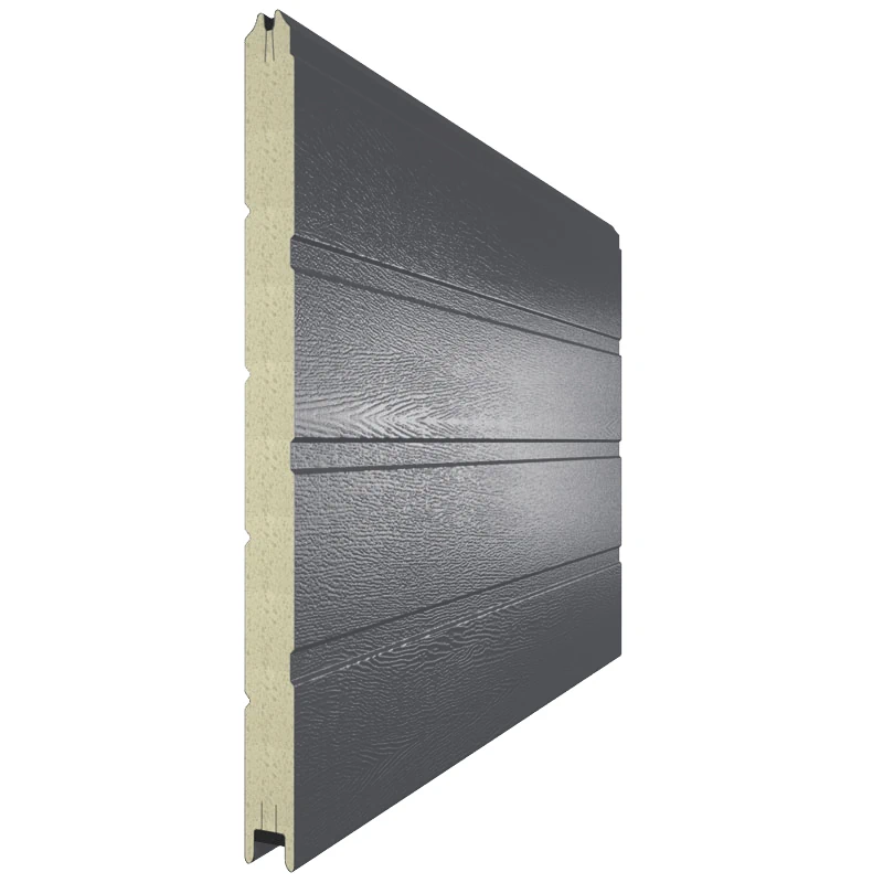 Панель секционных ворот цвета графит в дизайне Доска