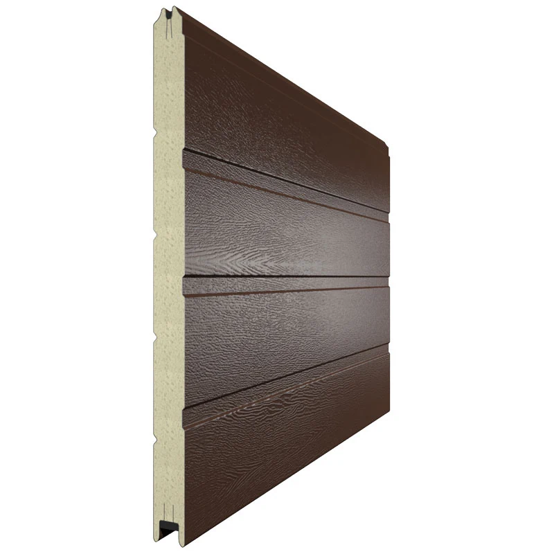 Панель секционных ворот коричневого цвета в дизайне Доска