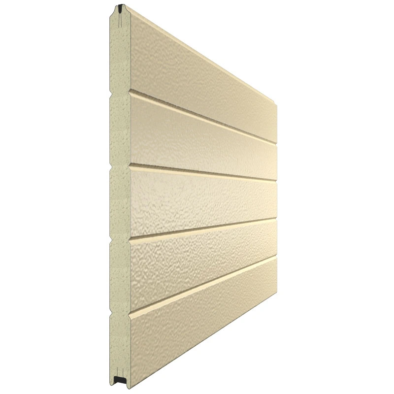 Панель секционных ворот бежевого цвета в дизайне Горизонтальная полоса Гофра