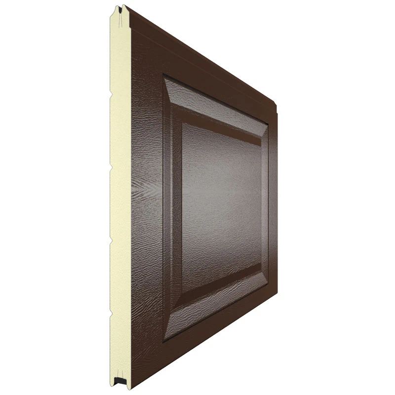 Панель секционных ворот коричневого цвета в дизайне Филенка