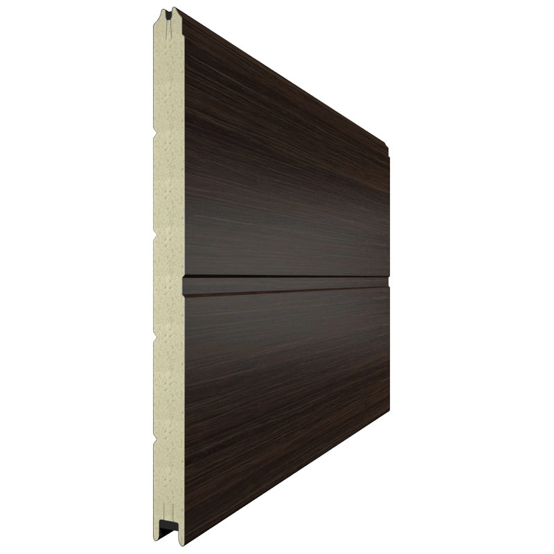 Панель секционных ворот в имитации дерева Венге с дизайном Широкая полоса